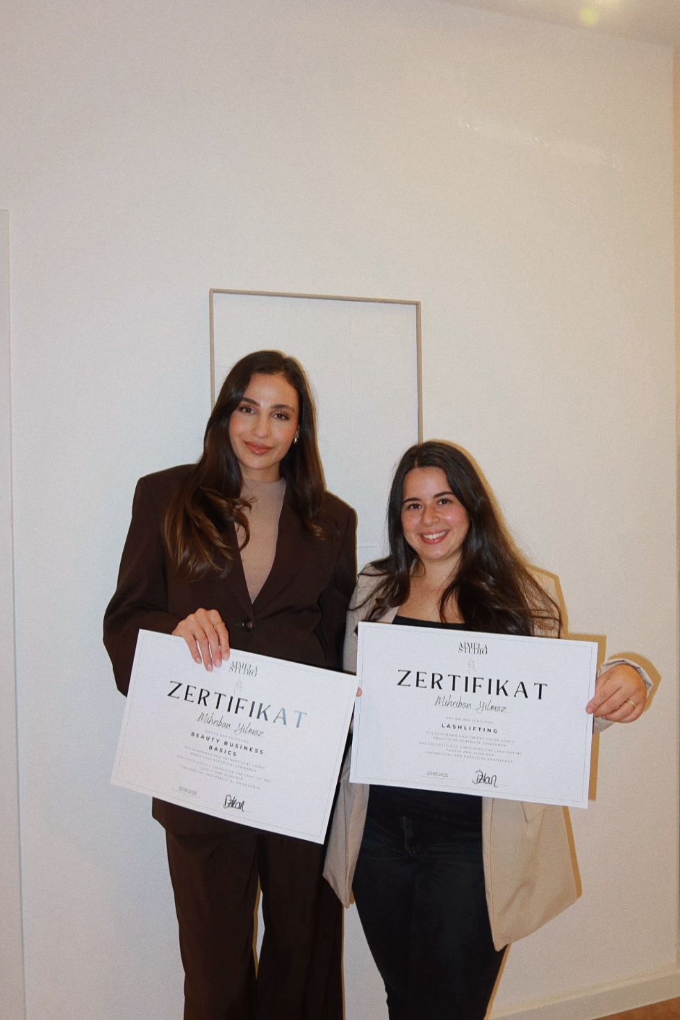 WhatsApp Image 2025-12-07 at 21.01.17 (1)